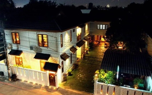 Plumeria Home