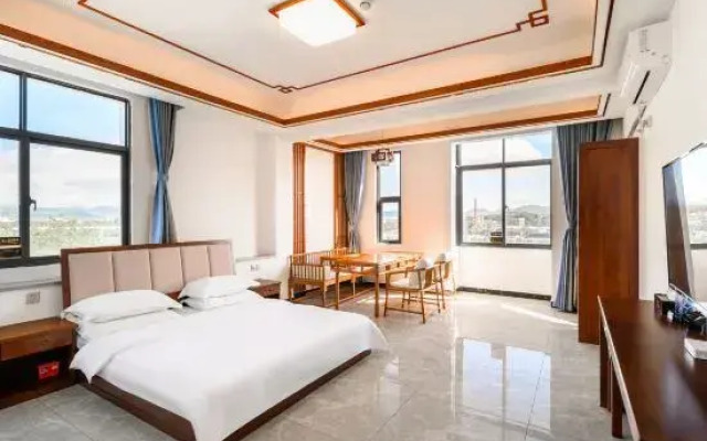 Rentouzhai Travel Rental (Sanya Yacheng Middle School Branch)