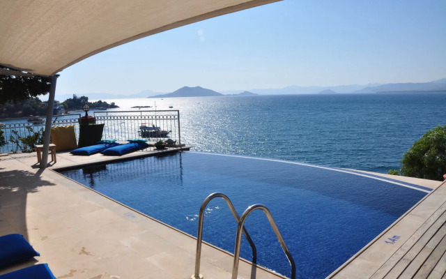 Ece Hotel Sovalye Island