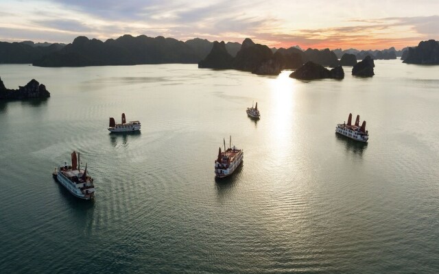 Halong Glory Legend Cruise