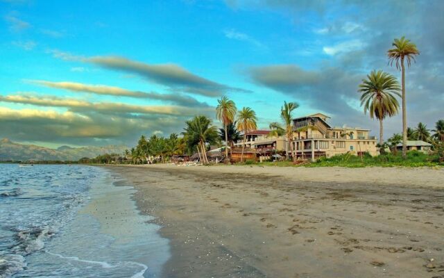 Tropic of Capricorn Hotel