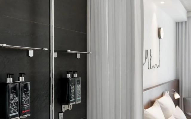 Ruby Ella Hotel Cologne