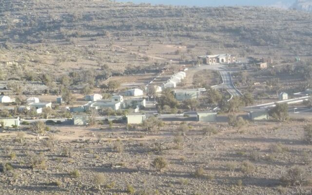 Sunrise Resort Jebel Sham Mountain