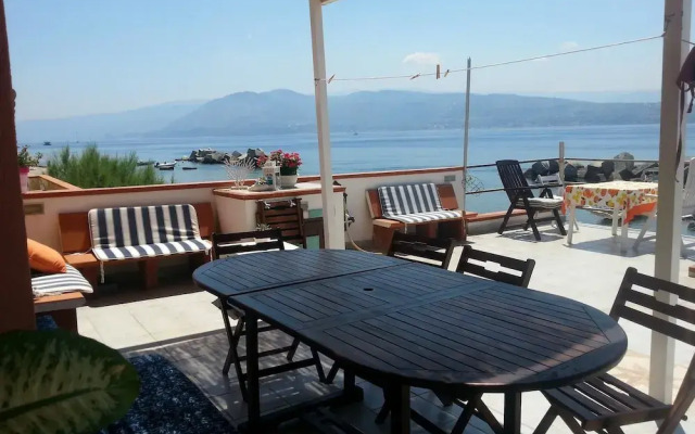 Limoni sul mare