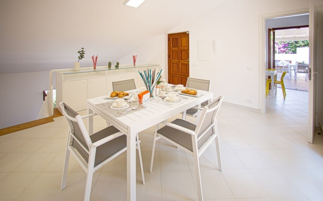 Villa Esmeralda, Exclusive Beachfront Villa