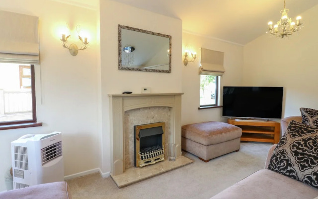 27 Brocklehurst