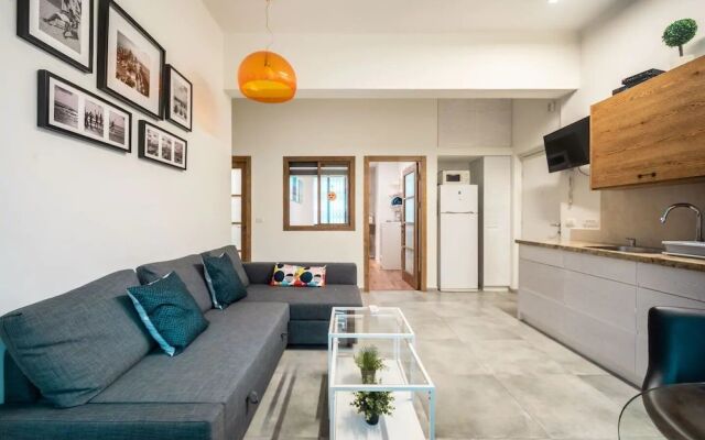 Magical 2BR Beach Bauhaus Stylish Nest
