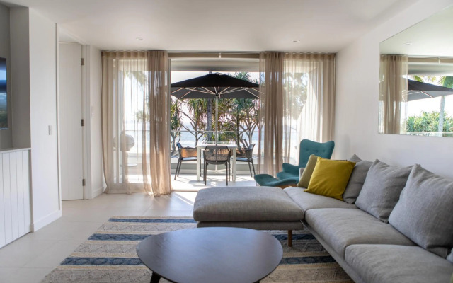 Netanya Noosa Beachfront Resort