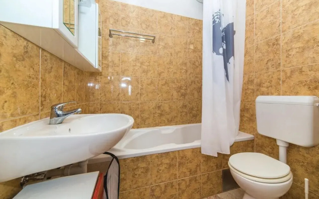 Beautiful Home in Kastel Novi With Wifi and 3 Bedrooms