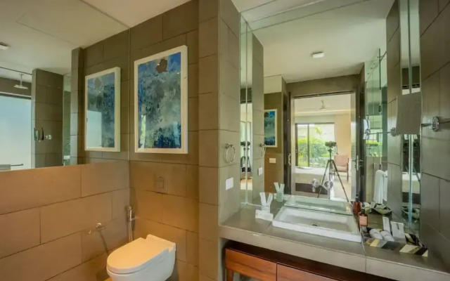 Avior by Hireavilla - 4BR w Infinity Pool in Parra