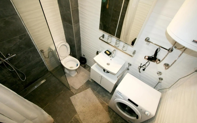 Klimt Business Grade All New Comfortable Apartment