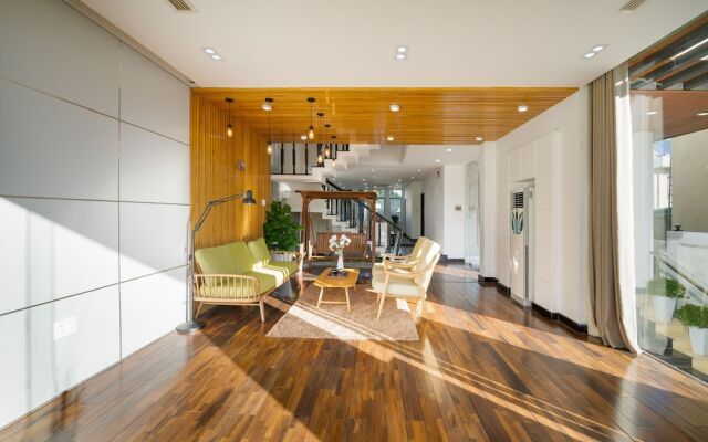 T P Pool Villa