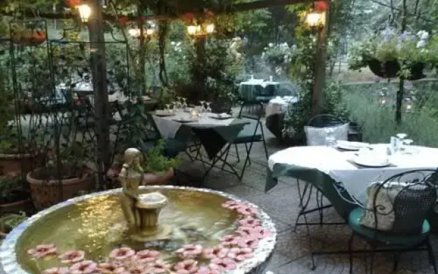 The Lost Unicorn Hotel