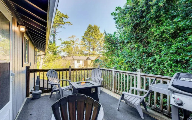 Rockaway Beach House - Walk to Ocean!