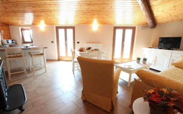 Cozy Attic Lake View in Nesso