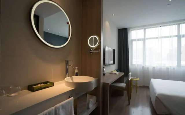 Shanghai Little Lujiazui Qingju Homestay