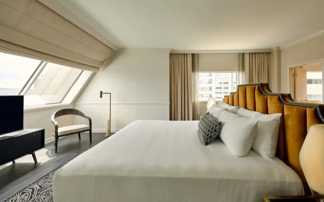 Loews Nashville Hotel at Vanderbilt Plaza