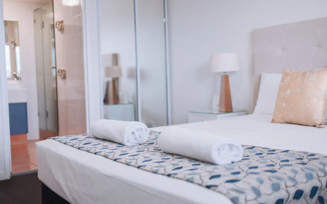 Surfers Horizons Resort