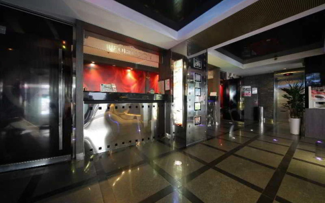 Film 37.2 Hotel