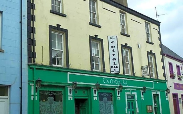 Central Bar Guesthouse