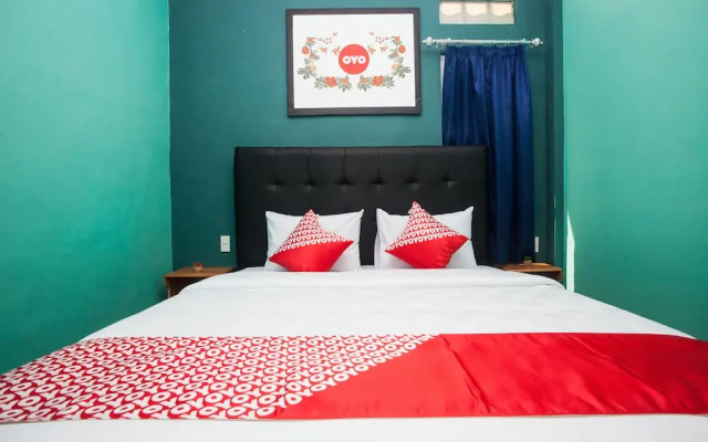 Sentosa Jaya Guest House by OYO Rooms