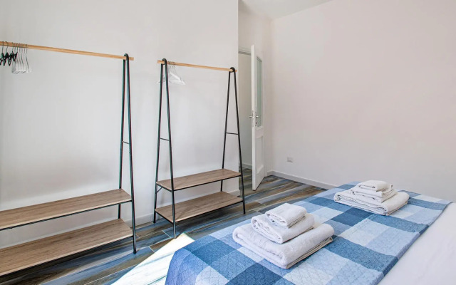 Welcomely - Rady House
