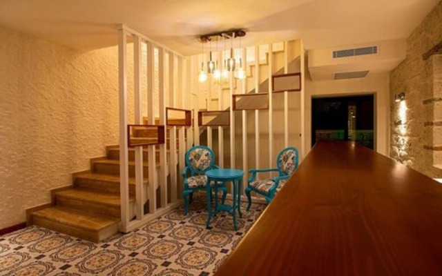 Amour Alacati Butik Otel