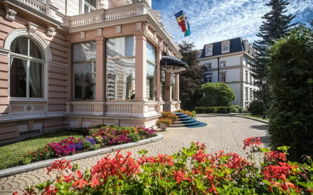 Hotel Bristol Palace