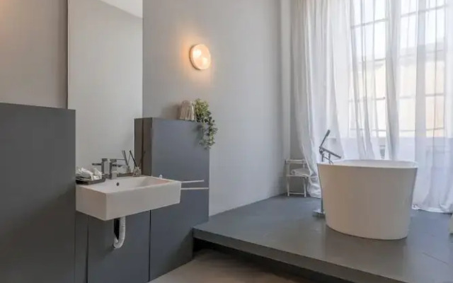 Cozy Elegant 2BR Apartment