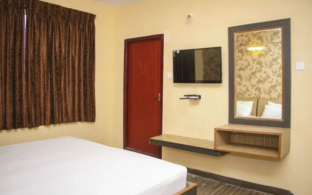 Hotel De Santosh Residency