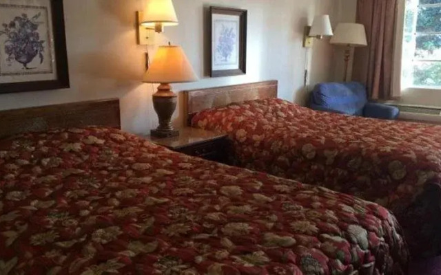 Sunset Manor Motel