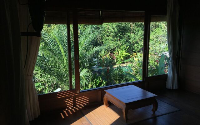 Sari Bamboo Villas