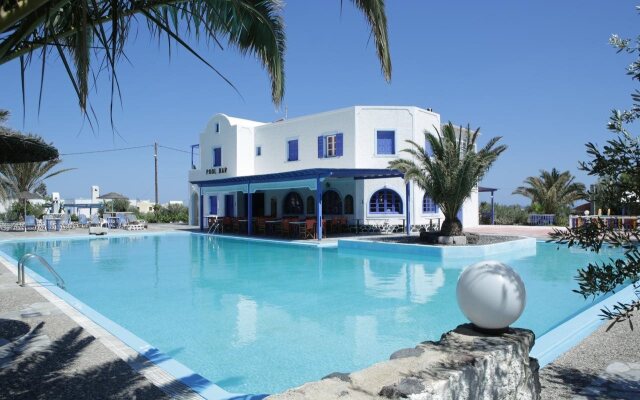 Perissa Hotel