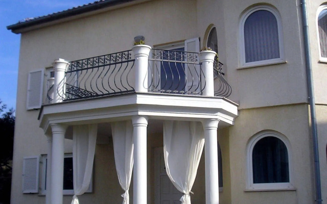 Villa Mandolina Apartments