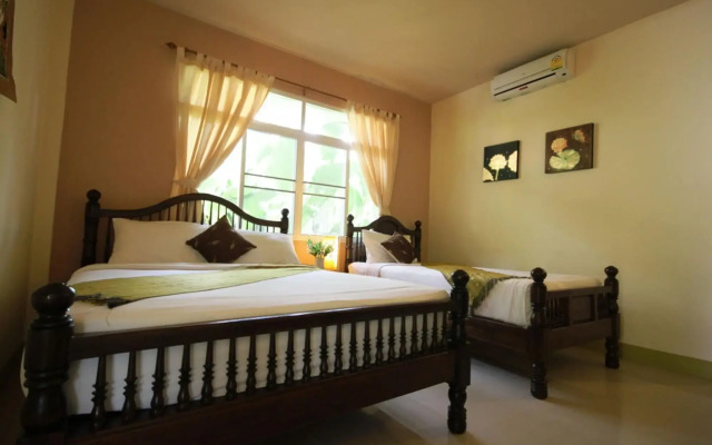 Baanplaidoi Resort