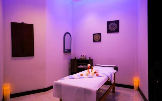 Loumage Suites & Spa Seef