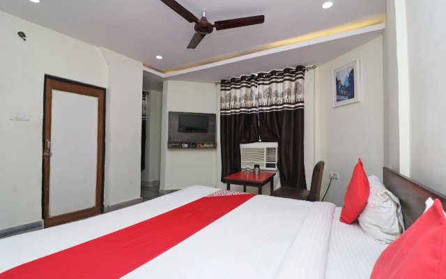 New Shanti Hotel by OYO Rooms