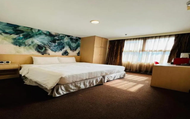 Hennessy Hotel