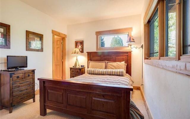 Saddle Creek Townhomes by Pioneer Ridge Management