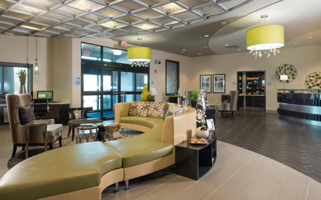 Holiday Inn Express & Suites North Kansas City by IHG