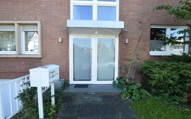 Tolstov-Hotels Generous 3 Room Apartment