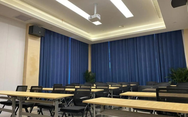 Lavande Hotels（Changde Lixian Branch）