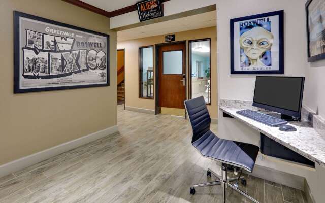 Super 8 by Wyndham Roswell