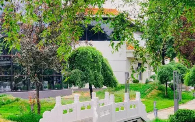 Huyuan Hotel