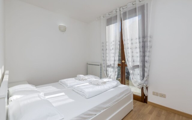 Porto Letizia Rossini 4