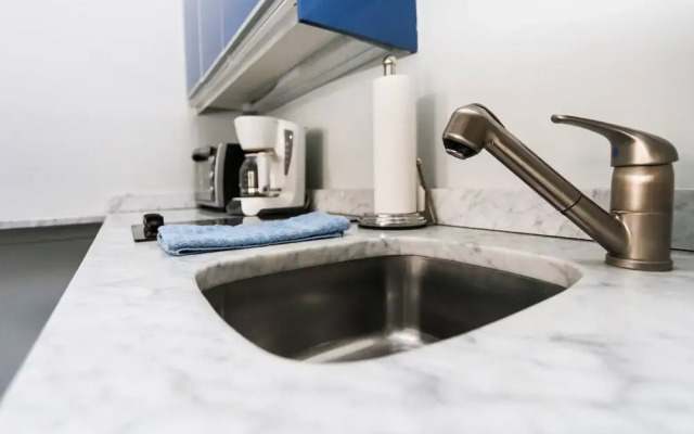 Maverick Suites at 245 Newbury St