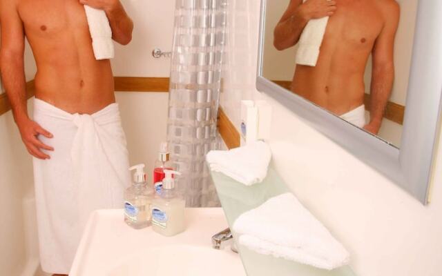 Shayamanzi Houseboats