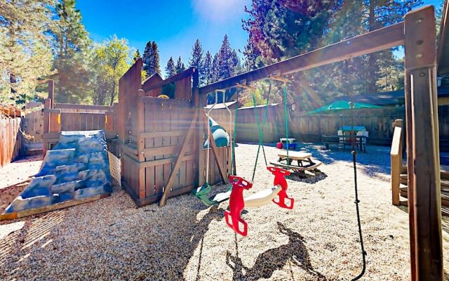 Quiet 2BR Home w/ Kid-Friendly Yard