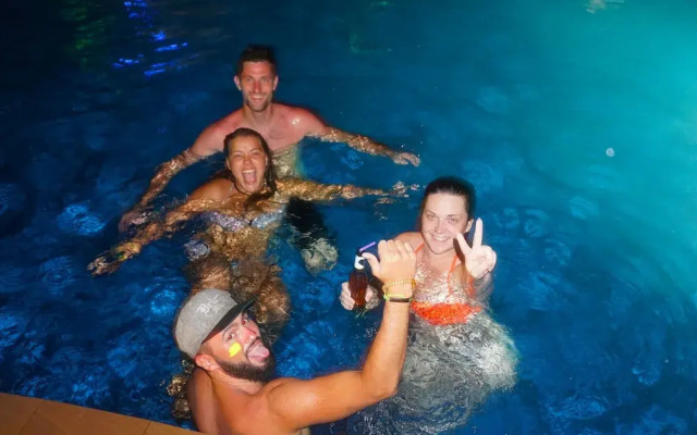 The Beach Village - Hostel