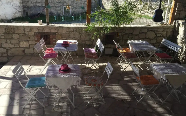 Aladam Otel